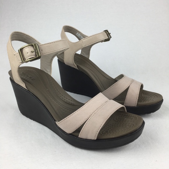 crocs leigh ii ankle strap wedge size 7